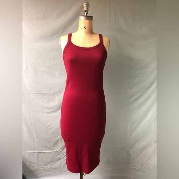 NWT Dynamite Raspberry Body Con Scoop Neck Dress, Size Small - Picture 6 of 6